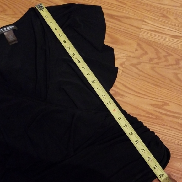 Bisou Bisou black top lg - Picture 7 of 8